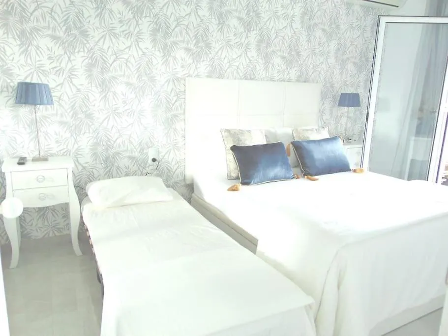 Lux. Frontbeach-Terrace. 5 Pools.Tv. 2 A.C.Netflix Benalmádena 0*,  Spanje