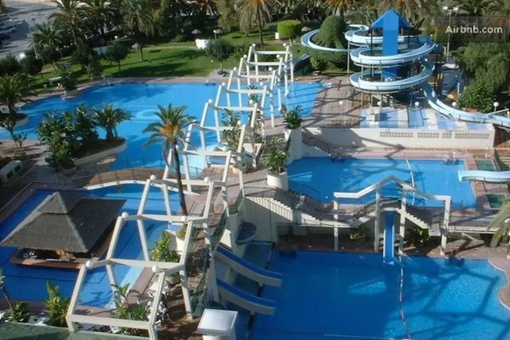 Lux. Frontbeach-Terrace. 5 Pools.Tv. 2 A.C.Netflix Benalmádena España