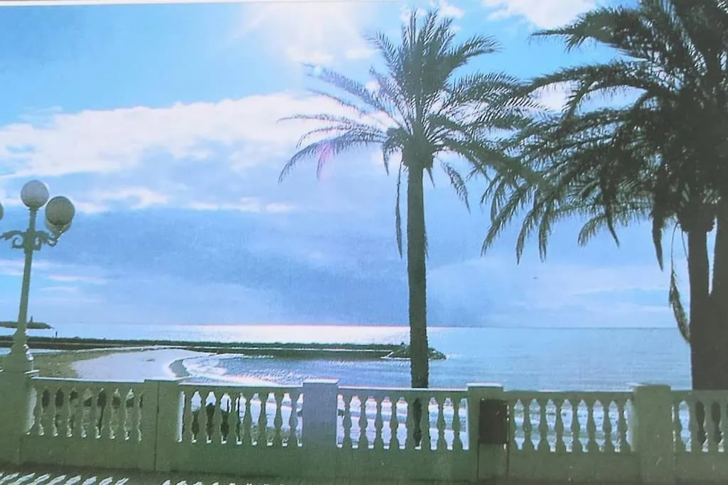 Lux. Frontbeach-Terrace. 5 Pools.Tv. 2 A.C.Netflix Benalmádena