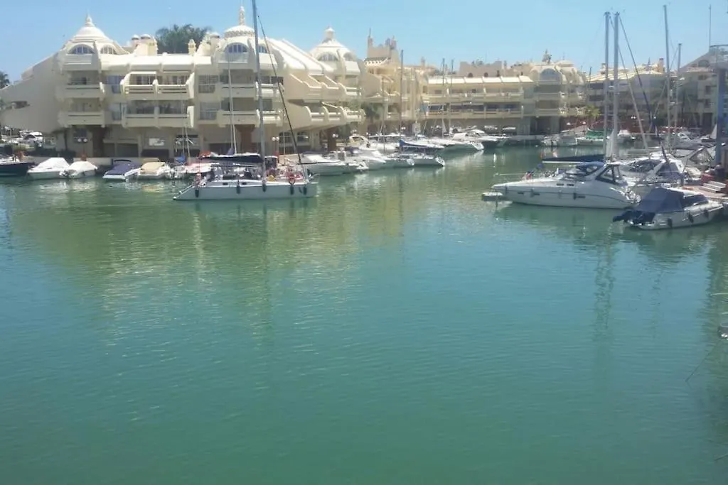 Apartamento Lux. Frontbeach-Terrace. 5 Pools.Tv. 2 A.C.Netflix Benalmádena