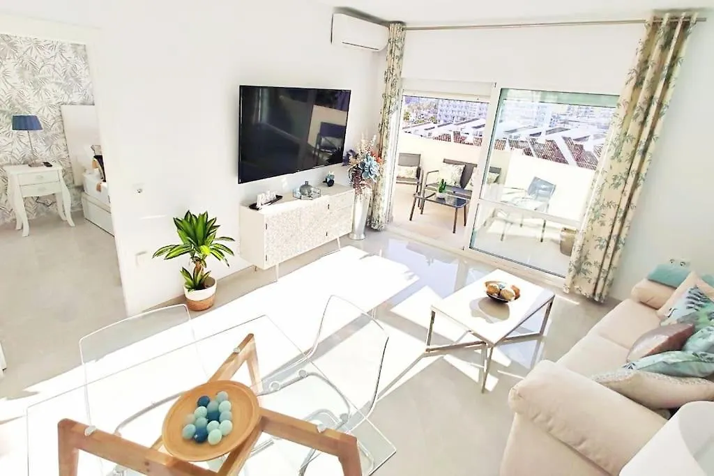 Lux. Frontbeach-Terrace. 5 Pools.Tv. 2 A.C.Netflix Benalmádena Lägenhet