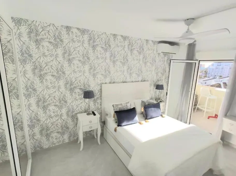 Lägenhet Lux. Frontbeach-Terrace. 5 Pools.Tv. 2 A.C.Netflix Benalmádena
