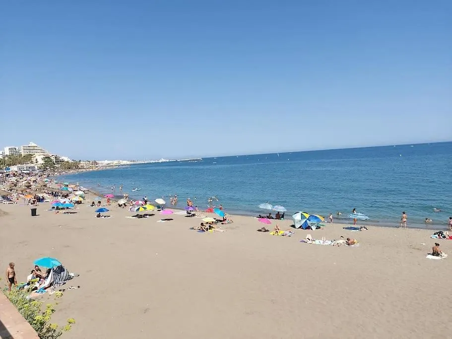 Lux. Frontbeach-Terrace. 5 Pools.Tv. 2 A.C.Netflix Benalmadena 0*,